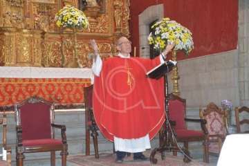 Oficios religiosos del mediodía y procesión del Santo Cristo de Telde (Foto TA)
